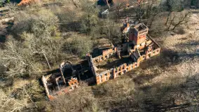 Ruiny pałacu w Prośnie, marzec 2025 r. - zdjęcie 6