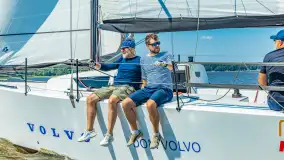 Lipcowe żeglowanie podczas szkoleń żeglarskich na Jezioraku - zdjęcie 21