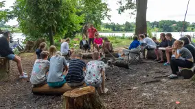 Jeszcze jeden raz nad Jeziorakiem z wizytą w szkole żeglarstwa Ważka - zdjęcie 12