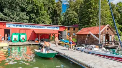 Przystań OW Wodnik nad jeziorem Nidzkim, Ruciane-Nida na zdjęcia