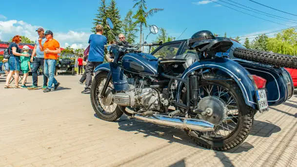 Zlot Samochodów Zabytkowych w Kruklankach, czerwiec 2025 r. - zdjęcie 4