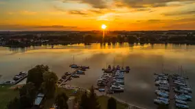 Zachód słońca nad jeziorem Bocznym, Rydzewo z lotu ptaka, lipiec 2025 r. - zdjęcie 34