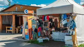 Niedzielny poranek w porcie AZS Wilkasy nad Niegocinem, lipiec 2025 r. - zdjęcie 17