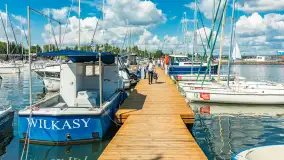 Niedzielny poranek w porcie AZS Wilkasy nad Niegocinem, lipiec 2025 r. - zdjęcie 26