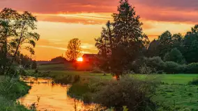 Zachód słońca nad rzeką Gołdapa w Baniach Mazurskich, lipiec 2025 r. - zdjęcie 8