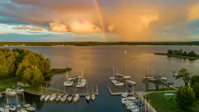 Zachód słońca z tęczą w tle, przystań Nautica, sierpień 2025 r. - zdjęcie 15