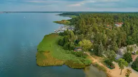 Resort Niegocin po zachodzie słońca na zdjęciach, sierpień 2025 r. - zdjęcie 4