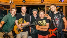 Jack Sparrow Band w tawernie Rozbitek, sierpień 2025 r. - zdjęcie 15