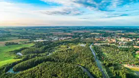 Mamry, Węgorapa i Węgorzewo w tle z drona, sierpień 2025 r. - zdjęcie 8