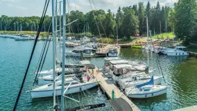 Jezioro Kisajno i port Łabędzi Ostrów na początku września 2025 r. z drona - zdjęcie 9