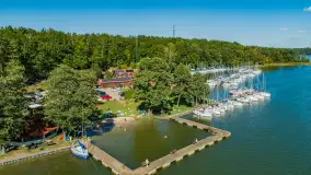 Pod Dębem nad jeziorem Nidzkim z lotu ptaka, sierpień 2025 r. - zdjęcie 8