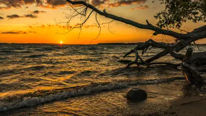 Czerwcowy zachód słońca w Pierkunowie, jezioro Kisajno