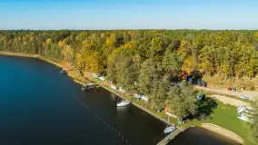 Barwy jesieni nad jeziorem Nidzkim i portem Pod Dębem, październik 2025 r. - zdjęcie 20