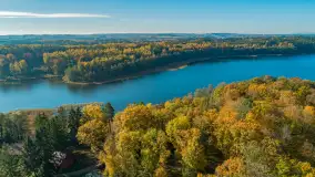 Jesień nad jeziorem Kisajno w Pięknej Górze, październik 2025 r. - zdjęcie 16