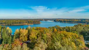 Jesień nad jeziorem Kisajno w Pięknej Górze, październik 2025 r. - zdjęcie 14