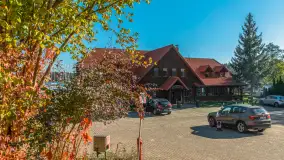 Jesienne kadry w porcie Pod Dębem, nad jeziorem Nidzkim, październik 2025 r. - zdjęcie 30