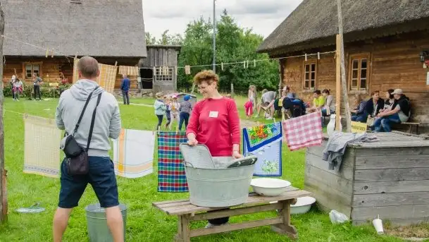 Kiermasz i muzealna zabawa z sękaczem w roli głównej  - zdjęcie 10