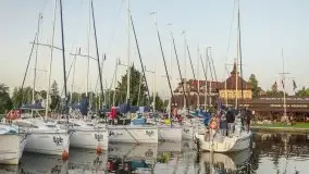 Zdjęcia: Zachód słońca w poetyckich dźwiękach muzycznego duetu  - zdjęcie 5