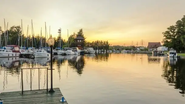 Zdjęcia: Zachód słońca w poetyckich dźwiękach muzycznego duetu  - zdjęcie 4