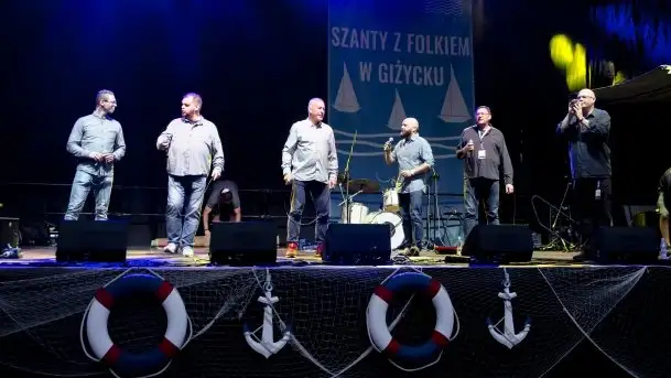 Zdjęcia: W magicznym Giżycku i wiatr śpiewa szanty - zdjęcie 3