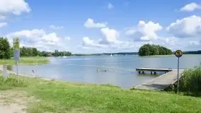 Zdjęcia: Malownicza i funkcjonalna plaża z czynu społecznego - zdjęcie 5