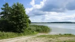 Zdjęcia: Malownicza i funkcjonalna plaża z czynu społecznego - zdjęcie 20