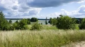 Zdjęcia: Malownicza i funkcjonalna plaża z czynu społecznego - zdjęcie 2