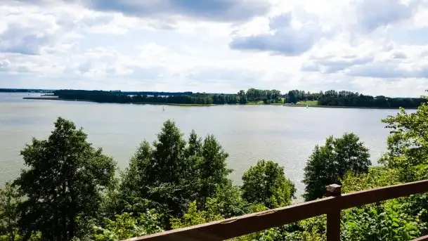 Zdjęcia: Punkt widokowy nad Święcajtami z historią - zdjęcie 1