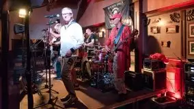 Zdjęcia: Mietek Folk porwał do tańca publiczność Albatrosa - zdjęcie 9