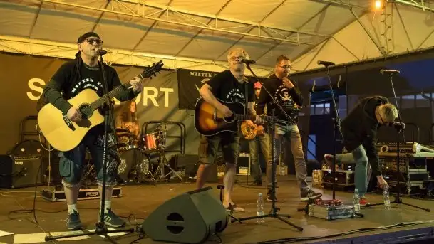 Zdjęcia: Publiczność uwielbia ich pełne humoru koncerty - zdjęcie 3