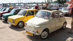 Zdjęcia:  Zlot "maluchów" w Giżycku. Nie ma klimy, ale jest klimat - zdjęcie 43