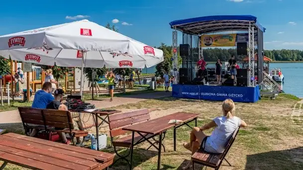 Zdjęcia: Udany Festyn w Bogaczewie i duża pomoc dla Szymona - zdjęcie 2