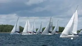 Zdjęcia: Silny wiatr i pięć wyścigów  - zdjęcie 1