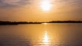 Jezioro Stręgiel skąpane w złocie zachodu słońca - zdjęcie 5