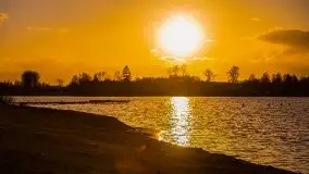 Tło Dla Mew i Marina Rydzewo w kolorach zachodu słońca - zdjęcie 1