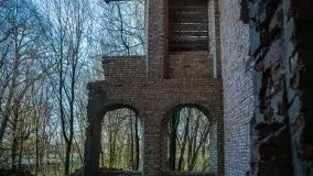 Niszczejąca perełka włoskiej architektury w Silginach - zdjęcie 31