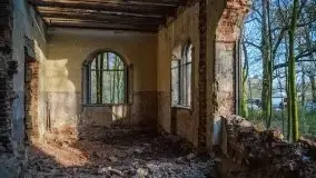 Niszczejąca perełka włoskiej architektury w Silginach - zdjęcie 34