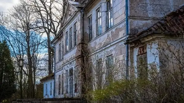 Pałac w Bęsi, na który rzucono klątwę - zdjęcie 9