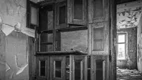 Cień historii sprzed kilkudziesięciu lat w jednym z pałacyków - zdjęcie 5