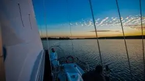 Zachód słońca podczas pływania jachtem Antila 30 - zdjęcie 47
