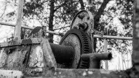 Niemy świadek mazurskich jezior spoczywa koło Rynu - zdjęcie 11