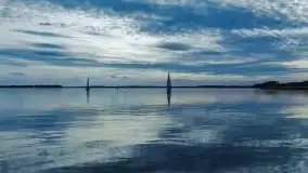 Zdjęcia: Poradnik motorowodny, skuterem i jachtem motorowym przez Mazury - jezioro Mamry - zdjęcie 1