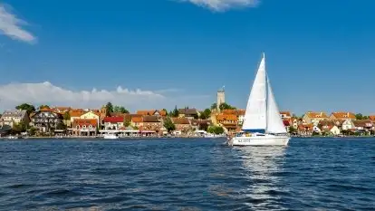 Zdjęcia: Poradnik - motorowodne Mazury - jezioro Mikołajskie