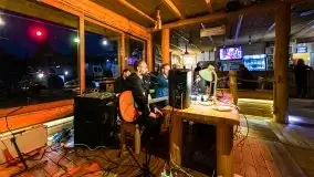 Załoga Dr Bryga w niepełnym składzie w tawernie Rozbitek w Wilkasach - zdjęcie 3