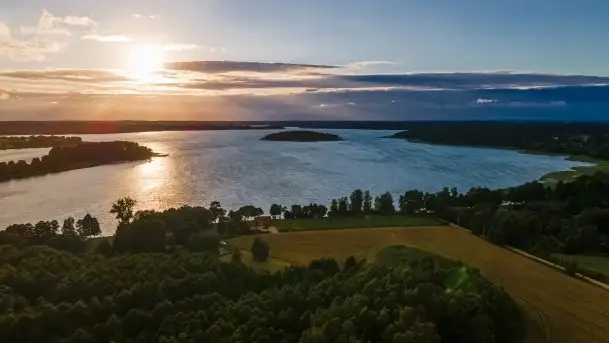 Zachód słońca, plaża Bogacko, jezioro Dejguny