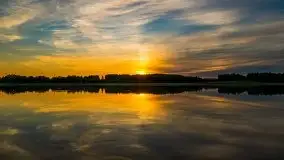 Zachód słońca, widok z wody na jezioro Święcajty - zdjęcie 12