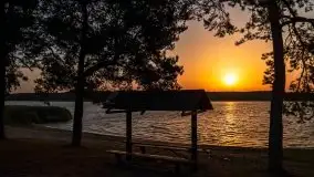 Październikowy wschód słońca nad jeziorem Kruklin - zdjęcie 26