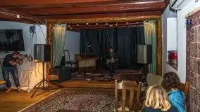 Kuba Kęsa w nowej, całorocznej sali koncertowej Tła Dla Mew - zdjęcie 3