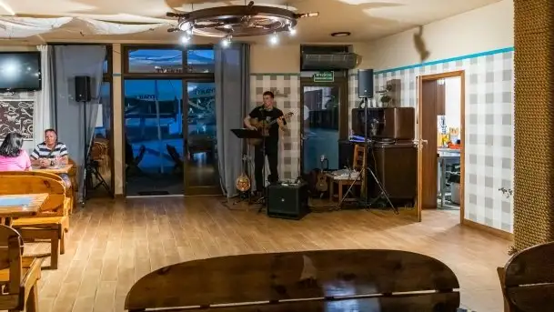 Marcina Kaszubat, Dezeta w porcie PTTK Wilkasy, czerwiec 2020 - zdjęcie 4