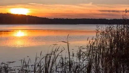 Zachód Słońca nad jeziorem Dobskim, listopad 2020